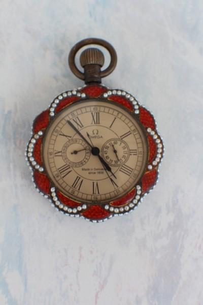Uhr, Taschenuhr, Sammleruhr, Perlen Emaille, Erotik Motiv Omega #8004
