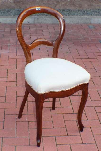Stuhl, Louis Philippe um 1860, Nußbaum, wohnfertig restauriert #2482