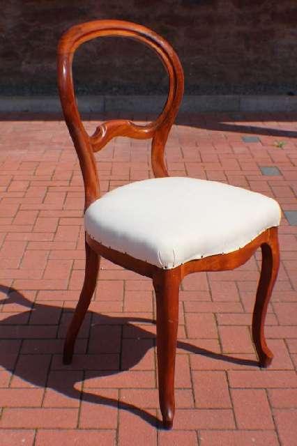 Stuhl, Louis Philippe um 1860, Nußbaum, wohnfertig restauriert #4343