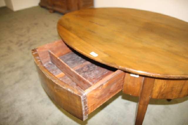 Tisch, Biedermeier um 1800, oval mit Schublade #2246