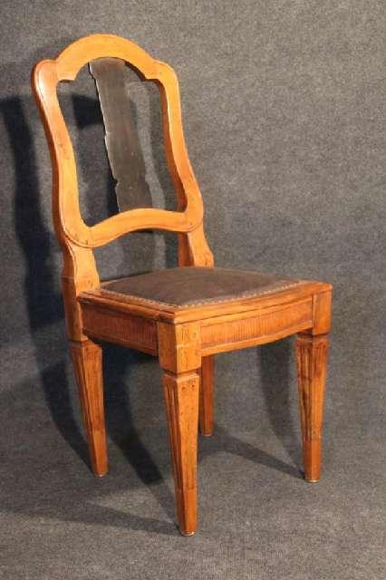 Stuhl, Klassizismus um 1780, Nußbaum, wohnfertig restauriert #4081